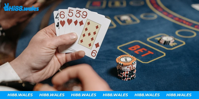 Player và Banker so điểm tối đa chín sau lượt chia